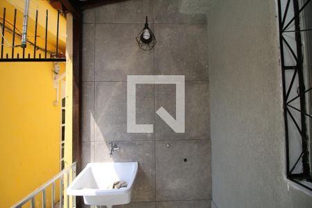 Casa para alugar com 30m², 1 quarto e 1 vagaÁrea de Serviço