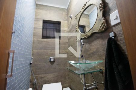 Casa à venda com 220m², 4 quartos e 2 vagasBanheiro Social 1