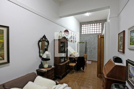 Casa à venda com 220m², 4 quartos e 2 vagasSalão de Festas