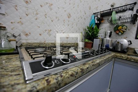Casa à venda com 220m², 4 quartos e 2 vagasSalão de Festas - cozinha