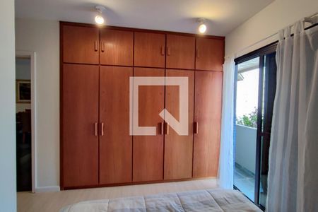 Quarto Suíte  de apartamento à venda com 1 quarto, 70m² em Cambuí, Campinas