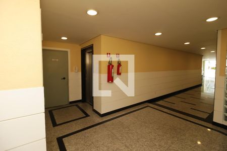 Apartamento para alugar com 56m², 2 quartos e 1 vaga Apartamento para alugar com 56m², 2 quartos e 1 vagaHall social