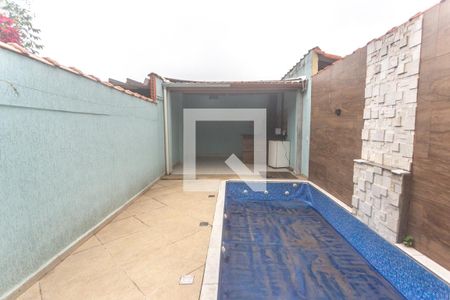 Casa à venda com 121m², 2 quartos e 1 vagaQuintal