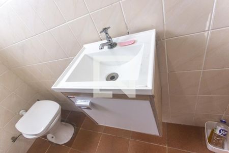 Casa à venda com 121m², 2 quartos e 1 vagaBanheiro de serviço