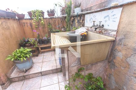 Casa à venda com 121m², 2 quartos e 1 vagaÁrea de serviço