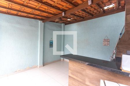 Casa à venda com 121m², 2 quartos e 1 vagaQuintal