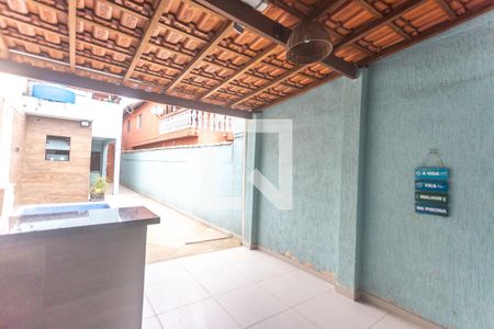 Casa à venda com 121m², 2 quartos e 1 vagaQuintal