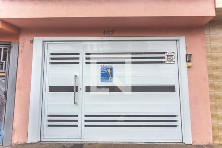 Casa à venda com 121m², 2 quartos e 1 vagaFachada