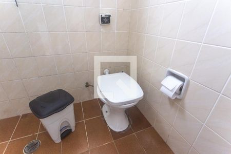 Casa à venda com 121m², 2 quartos e 1 vagaBanheiro de serviço