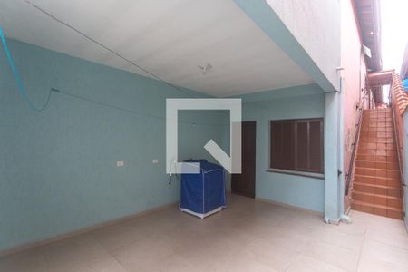 Casa à venda com 121m², 2 quartos e 1 vagaÁrea de serviço