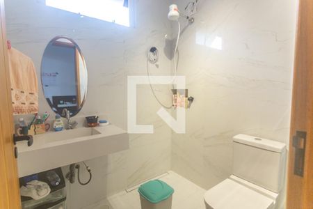 Casa à venda com 121m², 2 quartos e 1 vagaBanheiro social