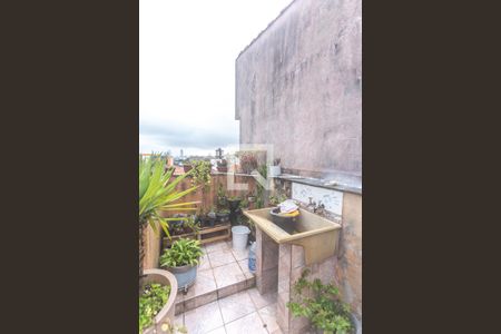 Casa à venda com 121m², 2 quartos e 1 vagaÁrea de serviço