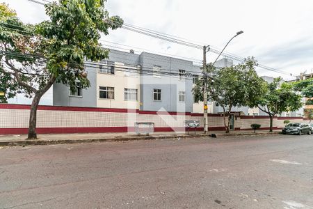 Apartamento para alugar com 52m², 2 quartos e 1 vaga Apartamento para alugar com 52m², 2 quartos e 1 vagaFachada