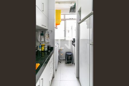 Apartamento para alugar com 52m², 2 quartos e 1 vaga Apartamento para alugar com 52m², 2 quartos e 1 vagaCozinha e Área de Serviço