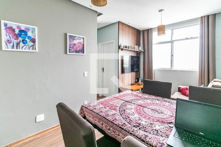 Sala de apartamento para alugar com 2 quartos, 52m² em Manacás, Belo Horizonte