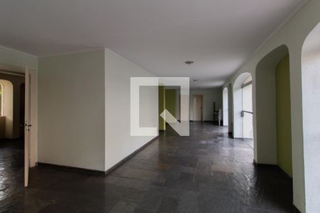 Apartamento à venda com 160m², 4 quartos e 3 vagasHall social