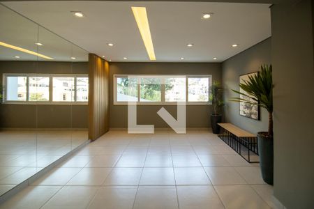 Apartamento à venda com 45m², 2 quartos e 1 vaga Apartamento à venda com 45m², 2 quartos e 1 vagaHall social