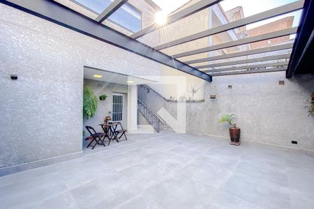 Casa para alugar com 225m², 3 quartos e 2 vagasQuintal