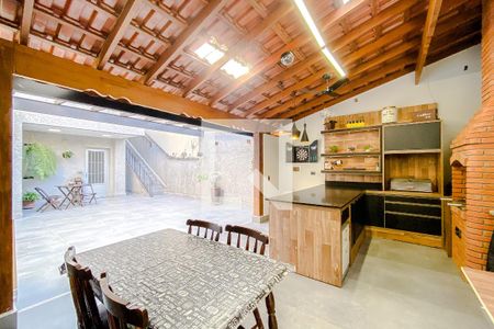 Casa para alugar com 225m², 3 quartos e 2 vagasChurrasqueira