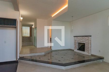 Sala de casa de condomínio para alugar com 3 quartos, 234m² em Swiss Park, Campinas