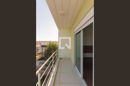 Casa de condomínio para alugar com 234m², 3 quartos e 4 vagas Casa de condomínio para alugar com 234m², 3 quartos e 4 vagasVaranda da Suíte