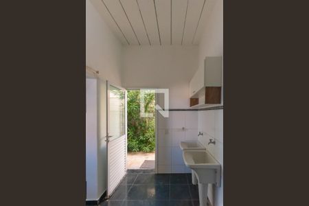 Casa de condomínio para alugar com 234m², 3 quartos e 4 vagas Casa de condomínio para alugar com 234m², 3 quartos e 4 vagasÁrea de Serviço