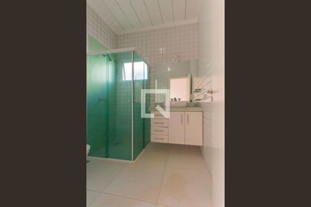Casa de condomínio para alugar com 234m², 3 quartos e 4 vagas Casa de condomínio para alugar com 234m², 3 quartos e 4 vagasBanheiro