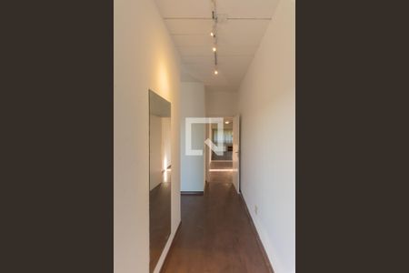 Casa de condomínio para alugar com 234m², 3 quartos e 4 vagas Casa de condomínio para alugar com 234m², 3 quartos e 4 vagasSuíte