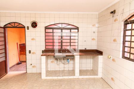 Casa à venda com 303m², 5 quartos e 3 vagasCozinha