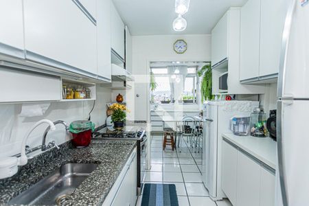 Apartamento à venda com 96m², 3 quartos e 1 vaga Apartamento à venda com 96m², 3 quartos e 1 vagaCozinha e copa