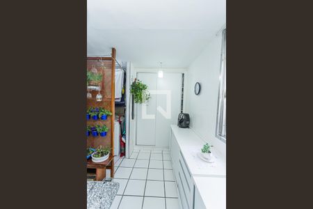 Apartamento à venda com 96m², 3 quartos e 1 vaga Apartamento à venda com 96m², 3 quartos e 1 vagaCozinha e copa