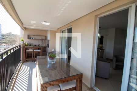 Apartamento para alugar com 156m², 3 quartos e 3 vagasTerraço