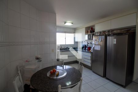 Apartamento para alugar com 156m², 3 quartos e 3 vagasCozinha 