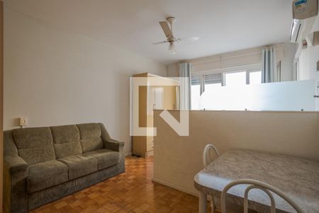 Apartamento à venda com 32m², 1 quarto e sem vaga Apartamento à venda com 32m², 1 quarto e sem vagaSala