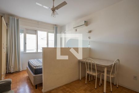 Apartamento à venda com 32m², 1 quarto e sem vaga Apartamento à venda com 32m², 1 quarto e sem vagaSala