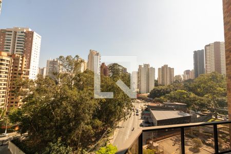 Apartamento à venda com 224m², 4 quartos e 4 vagasVista