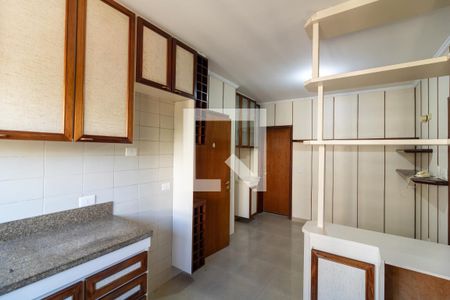 Apartamento à venda com 224m², 4 quartos e 4 vagasCozinha