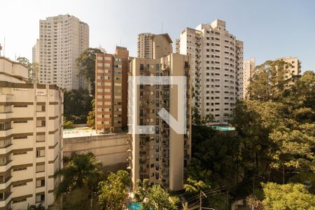 Apartamento à venda com 224m², 4 quartos e 4 vagasVista