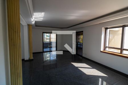 Apartamento à venda com 224m², 4 quartos e 4 vagasSala
