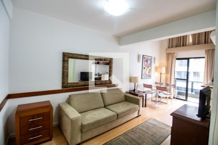 Sala de kitnet/studio para alugar com 1 quarto, 52m² em Moema, São Paulo