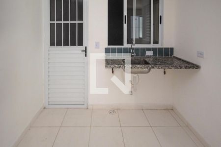Cozinha de apartamento à venda com 1 quarto, 33m² em Vila Paulo Silas, São Paulo