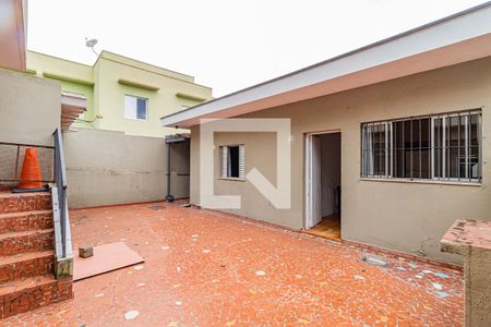 Casa à venda com 355m², 2 quartos e 3 vagas Casa à venda com 355m², 2 quartos e 3 vagasQuintal
