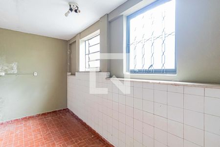 Casa à venda com 355m², 2 quartos e 3 vagas Casa à venda com 355m², 2 quartos e 3 vagasEdícula - Quarto