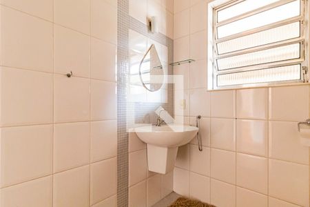 Casa à venda com 355m², 2 quartos e 3 vagas Casa à venda com 355m², 2 quartos e 3 vagasBanheiro