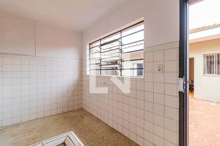 Casa à venda com 355m², 2 quartos e 3 vagas Casa à venda com 355m², 2 quartos e 3 vagasLavanderia