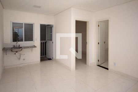 Sala e Cozinha de apartamento para alugar com 1 quarto, 33m² em Vila Paulo Silas, São Paulo
