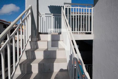 Apartamento à venda com 33m², 1 quarto e sem vaga Apartamento à venda com 33m², 1 quarto e sem vagaescada