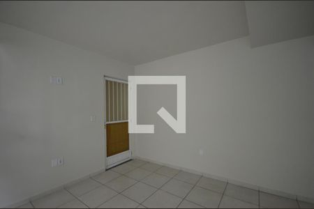 Sala  de apartamento para alugar com 2 quartos, 40m² em Campinho, Rio de Janeiro
