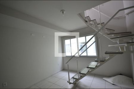 Sala  de apartamento para alugar com 2 quartos, 40m² em Campinho, Rio de Janeiro