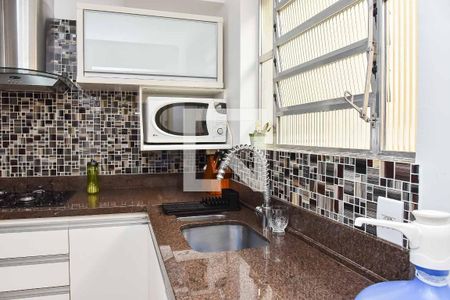 Apartamento à venda com 74m², 3 quartos e 1 vaga Apartamento à venda com 74m², 3 quartos e 1 vagaCozinha